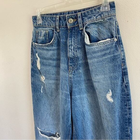 Zara High Rise Straight Leg Ripped Jeans Size 4 100% Cotton Mom Fit Cropped - Picture 4 of 12